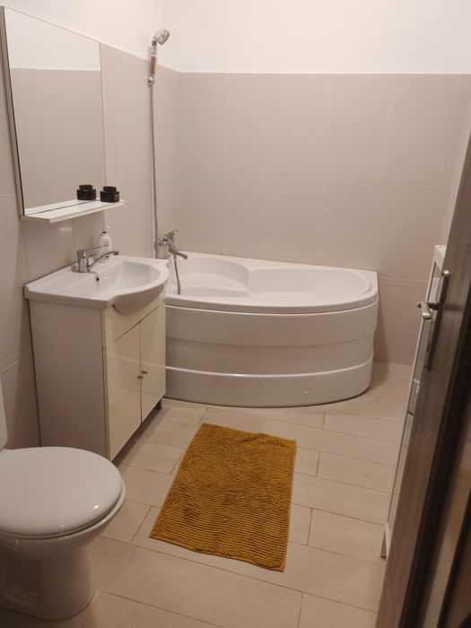 Închiriez apartament Strada Stadionului