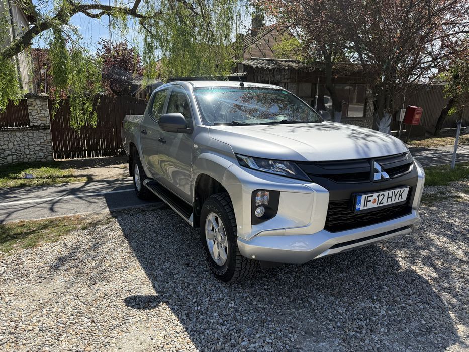 Mitsubishi L200 4x4 cu blocant  spate