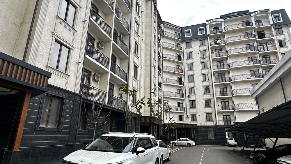 ПРОДАЕТСЯ 3/5/9 квартира в Новостройке 
ЖК «Chinobod»
ул. Шахрисанская