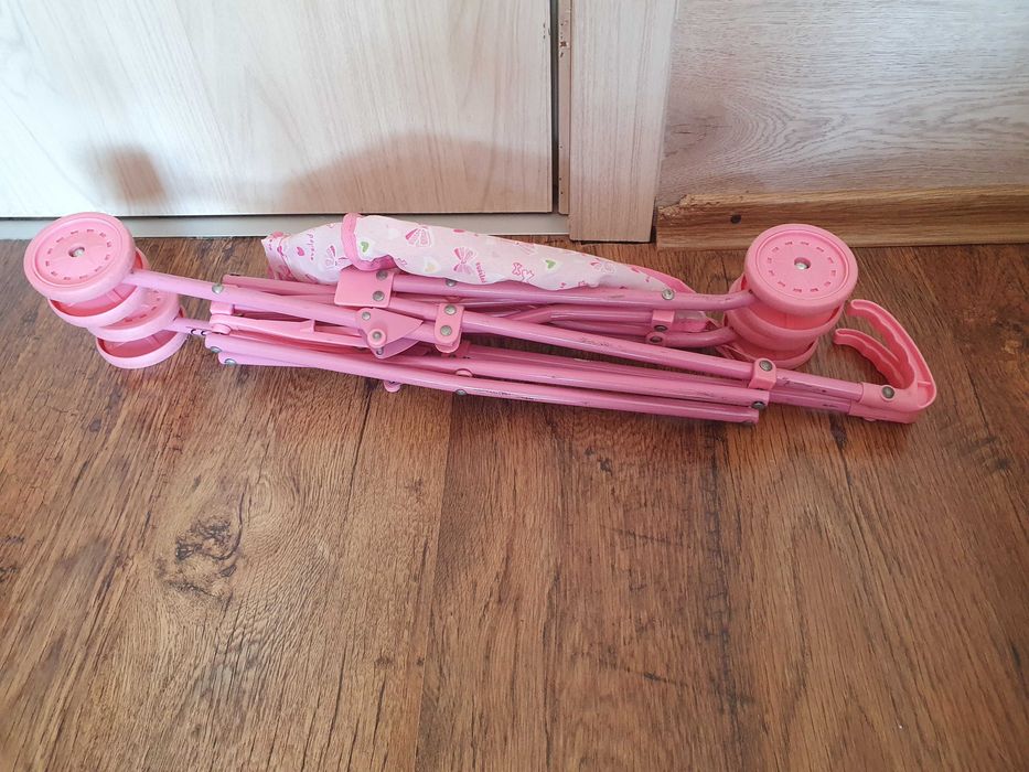 Говореща книжка и подаръци/// Тоалетка със столче и количка за кукли