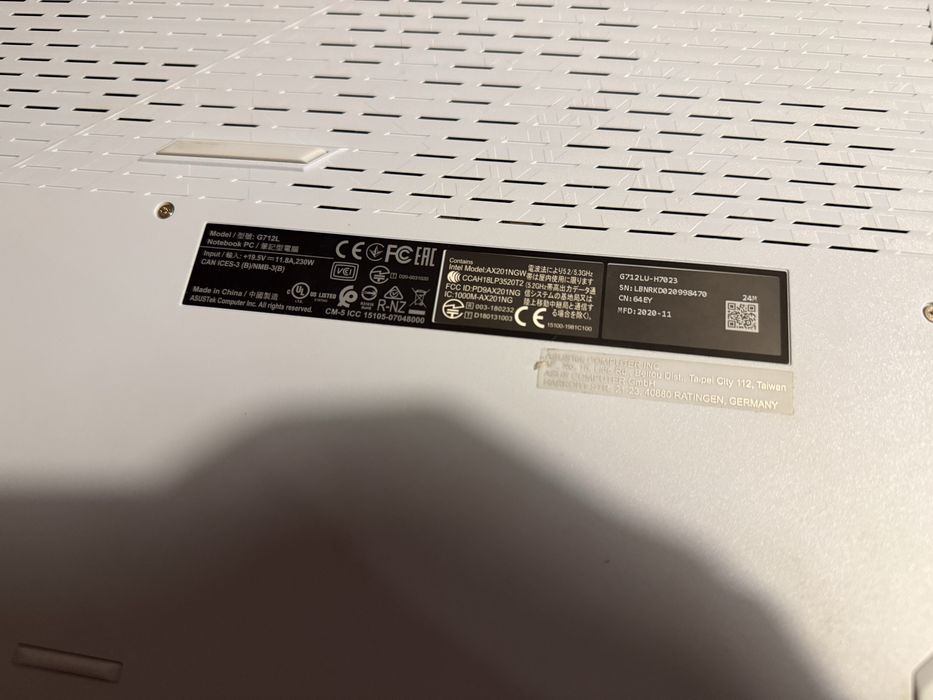 Asus rog strix 17 inc