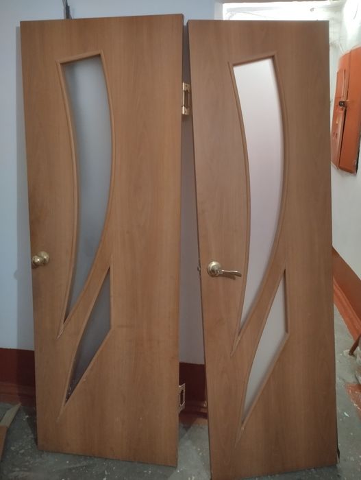 Продам дверь межкомнатную.