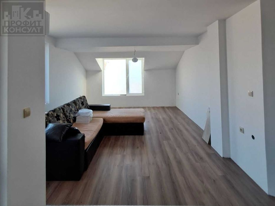 Продава се Двустаен апартамент в Велико Търново, Център - 61 кв.м за 1886 €/кв.м - Снимка #3