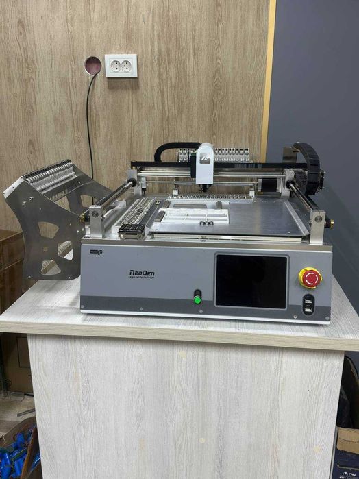 NEODEN 3V Pick and Place