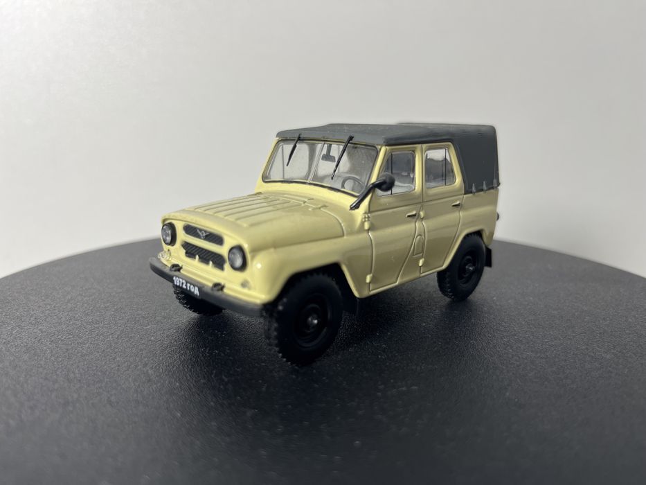 Продам модел УАЗ, Нива 1:43