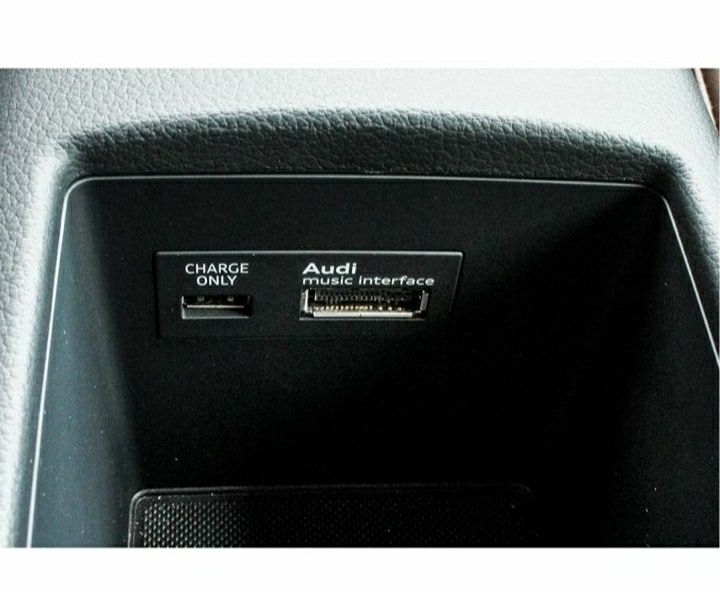 Cablu auto multimedia Ami original Audi  Usb OE
