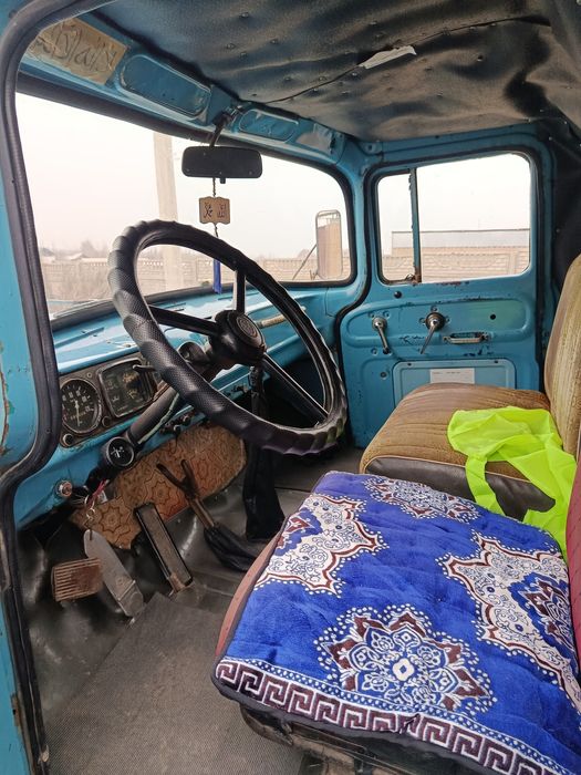 Zil 130 GBA sotiladi