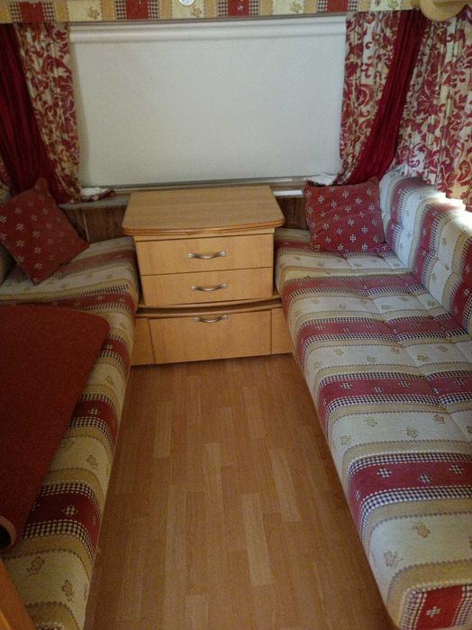 Каравана (и) с 1 ос  за продажба/талон и номер(по-дог)за рег.в Бг