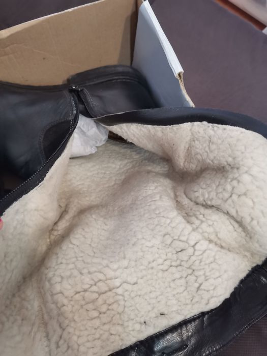 Vând cizme îmblanite