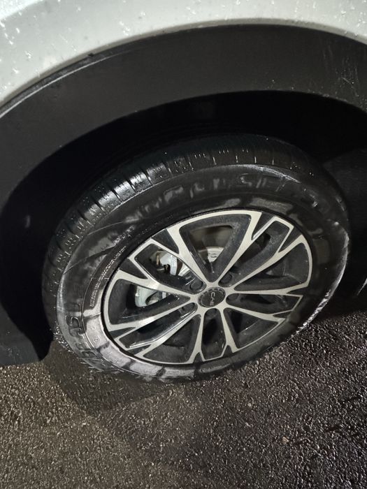 BYD Chempion 605 EV 2023 yil Toza