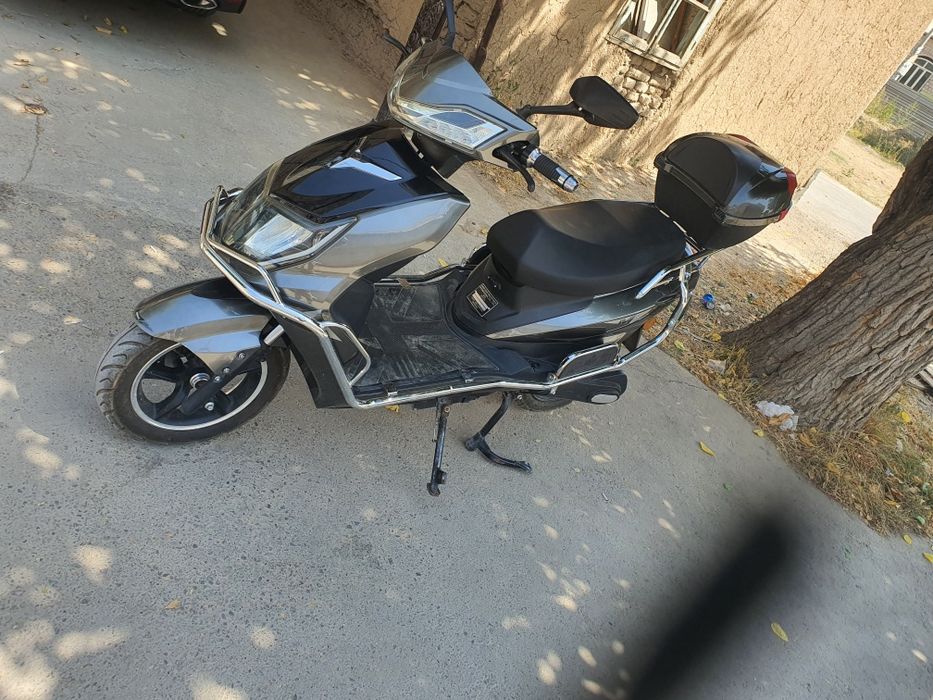 Продаю электроскутер.