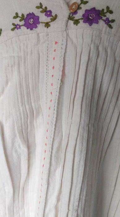 Автентични Хърцойски Ризи от Народни Носии. Чисти. Без петна.