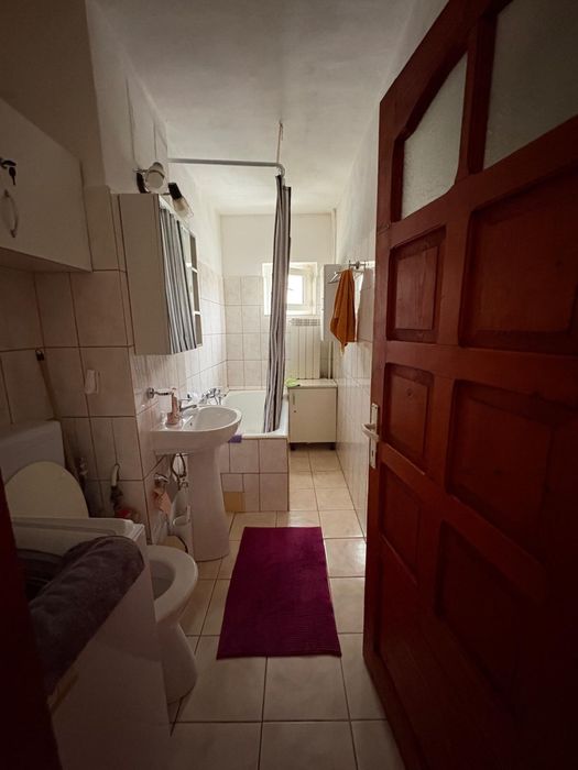 Inchiriez apartament 2 camere in Oradea