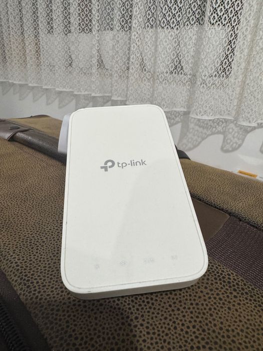 Range Extender TP-Link Wi-Fi AC1200, tehnologie OneMesh, RE300