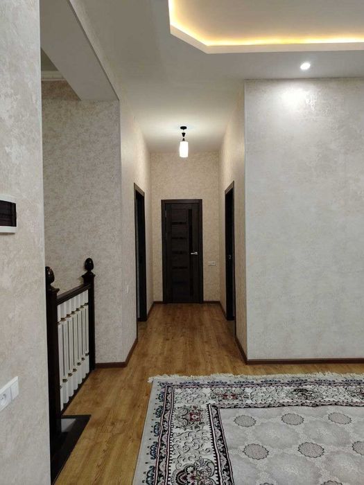 Сергелида 8 хонали, 2 қаватли уй сотилади Мебеллар билан сотилади