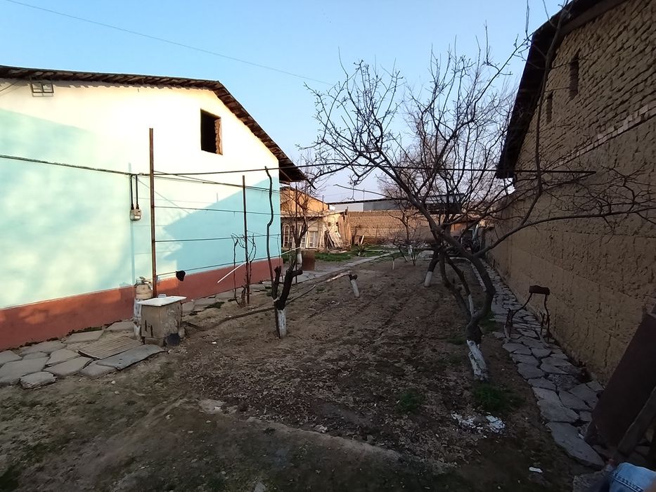 Байткургон уй сотилади . 7 сот.