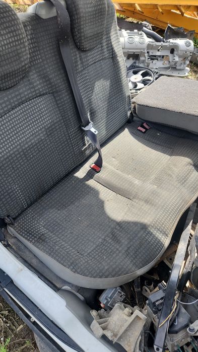 Canapea spate Renault Kangoo