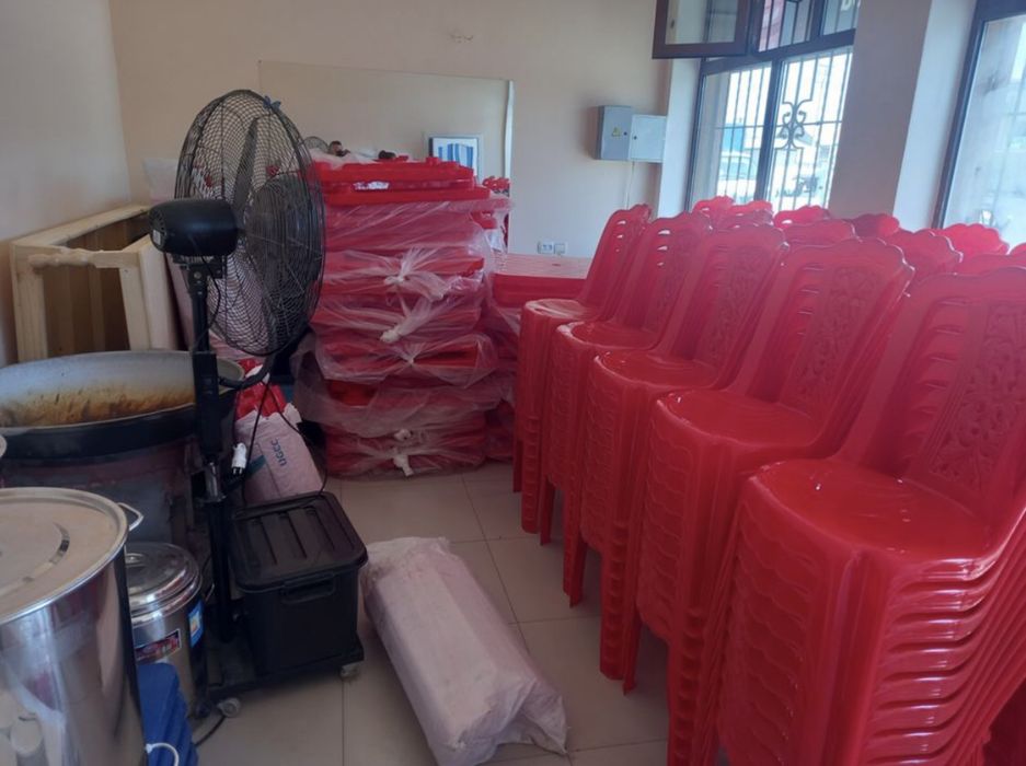 Стол стул прокат 24/7 с доставка без платно