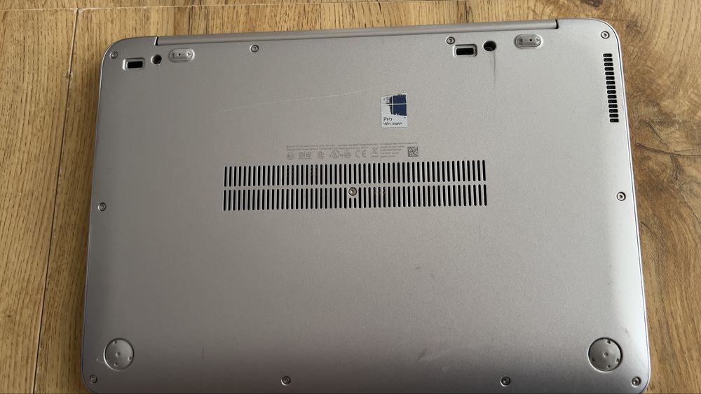 Laptop HP EliteBook Folio 1040 G3, i7, 8GB RAM, SSD 256GB, Full HD