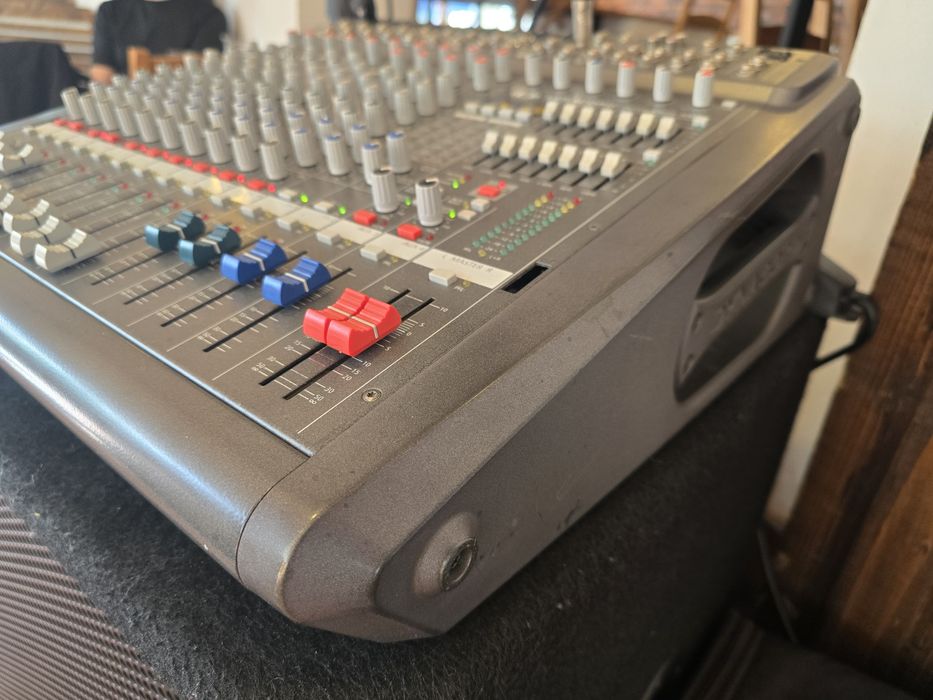 Vând mixer Dynacord Pawermate 1000-2
