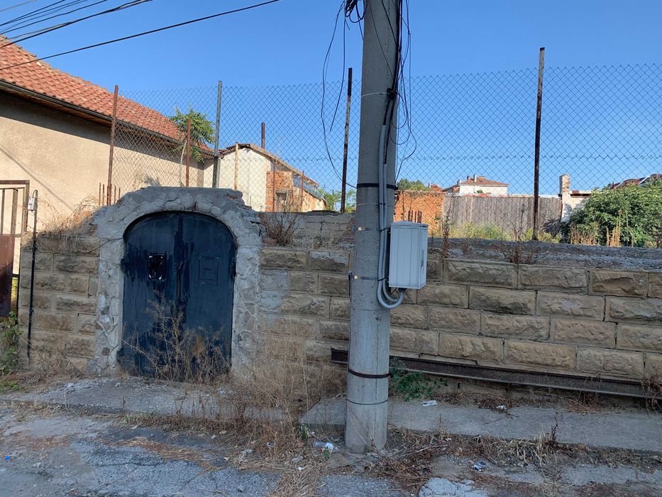 Продава се Парцел в Свищов - 867 кв.м за 176 €/кв.м - Снимка #3