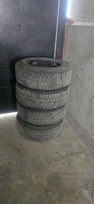 Продаются зимние шины с дисками