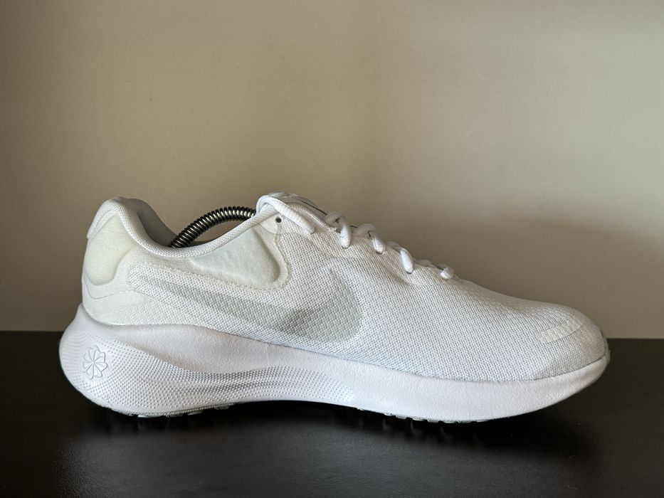 Nike Revolution 7/44н 28см Стелка Нови без Кутия