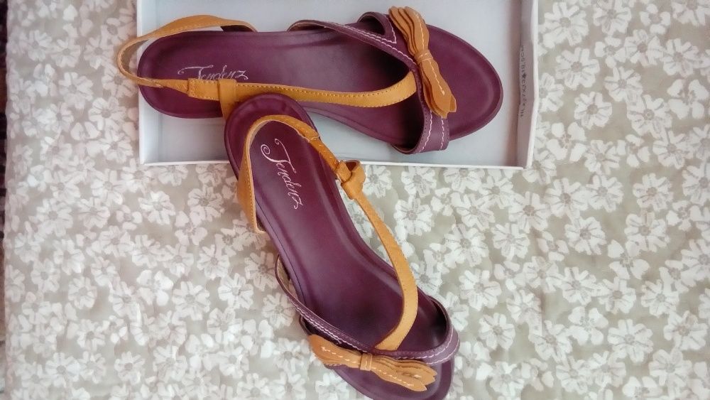 Красиви сандали Tendenz