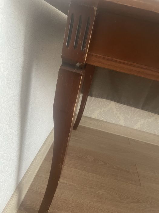 СрочноПродам стол выдвежной