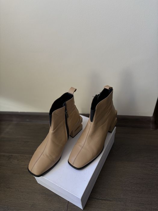 Дамски обувки с ток