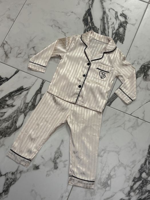 Елегантна пижама 12-18месеца