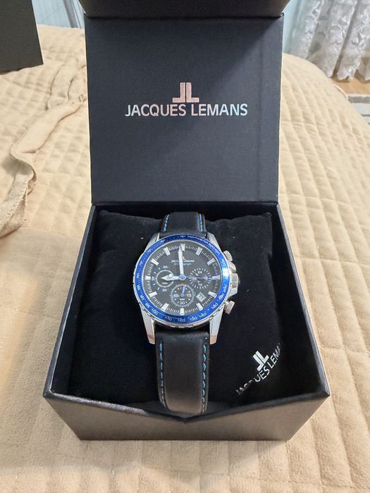 Часы Jacques lemans