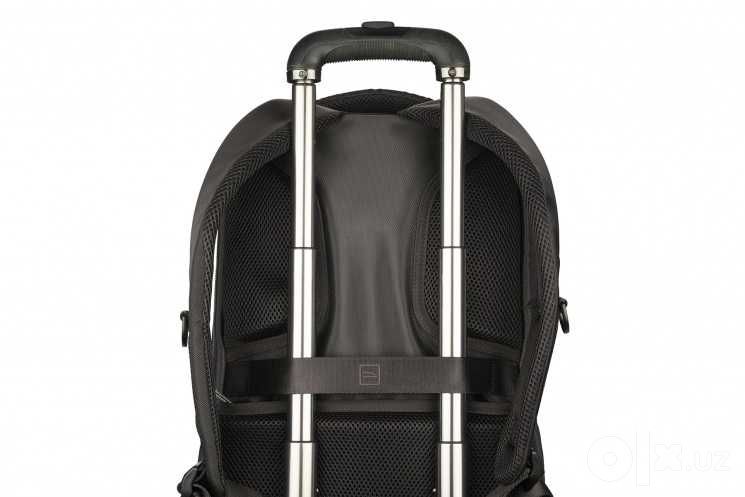 } Рюкзак Tucano LUNAR 15.6" чёрный