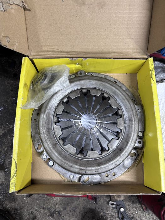 Продам корзина на Ларгус Рено Логан