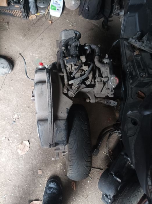 Продам запчасти на скутер