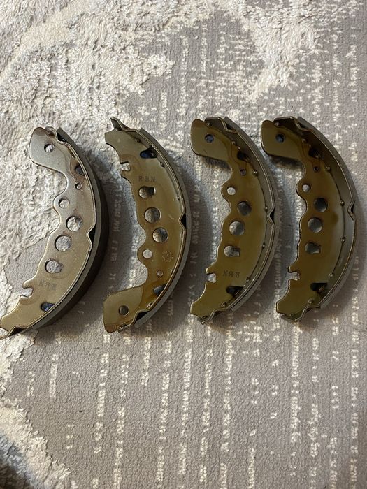 Продам колодки на барабанные тормоза