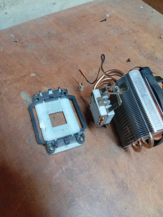 Продам на CPU радиатор