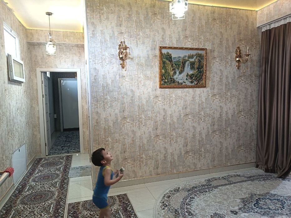 Квартира 3 хоналик 120 кв.м Мехмонхона хам бор ойлик ва кунлик ижарага