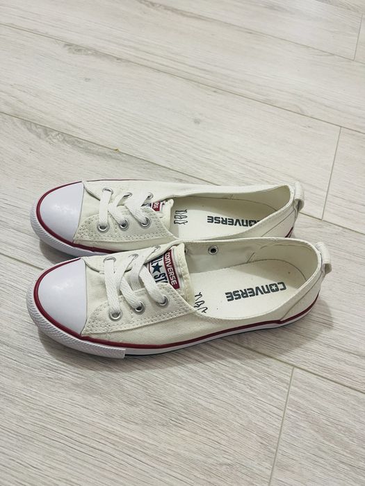 Tenesi Converse originali