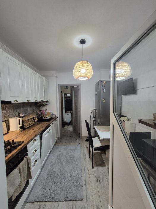 Vand apartament 2 camere, Trivale
