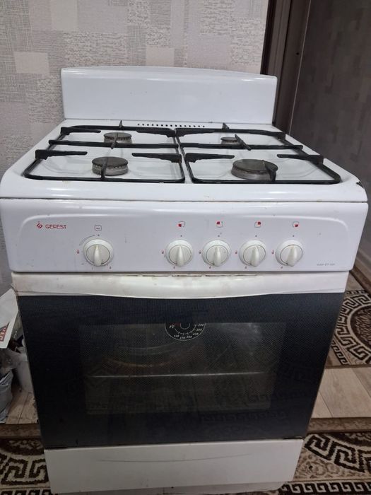 Продам газовую плиту