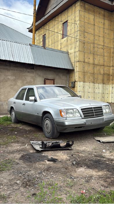Запчасти на Мерседес w124