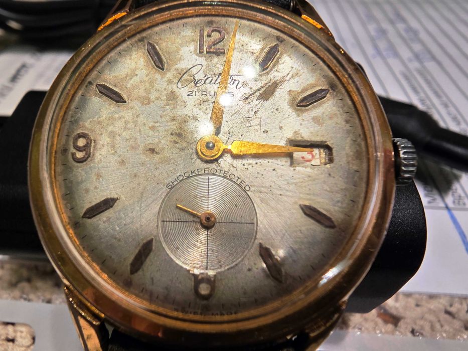 Швейцарски ръчен часовник