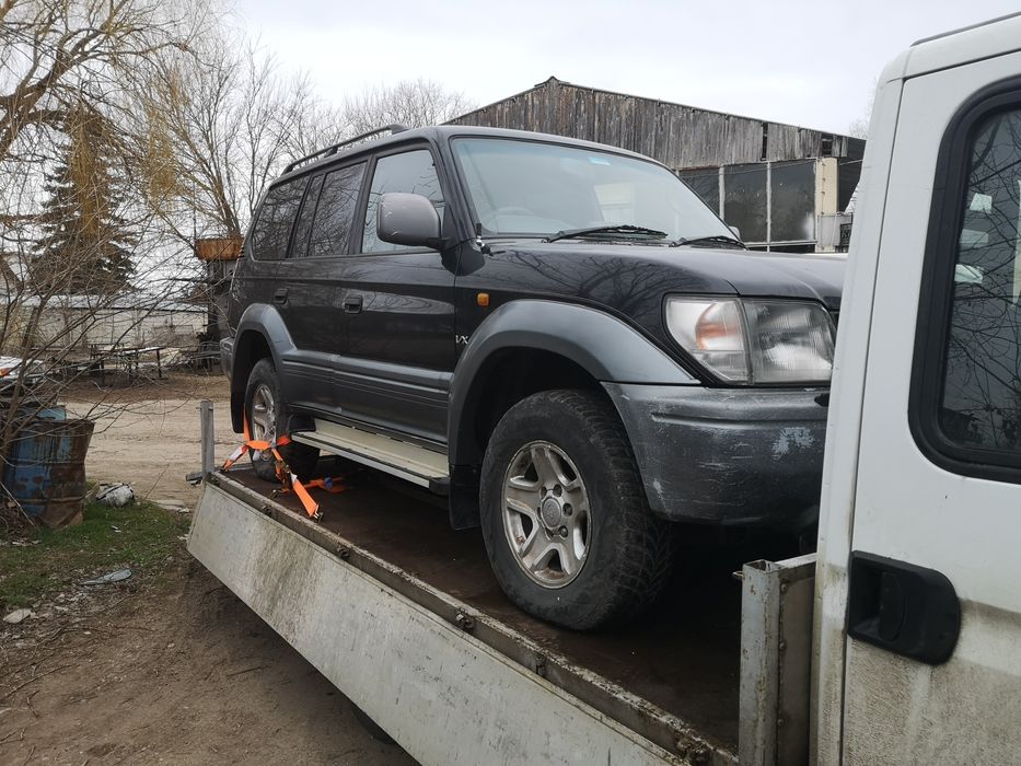 Продавам TOYOTA LANDCRUISER  на части