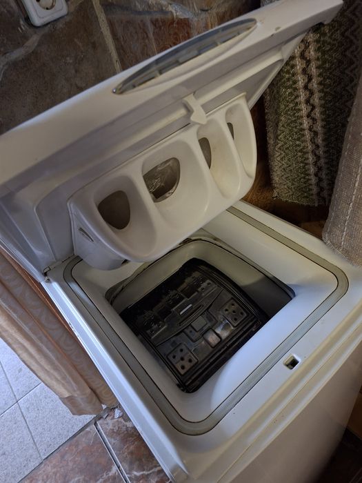 Mașină de spălat verticala Whrilpool AWT 5060