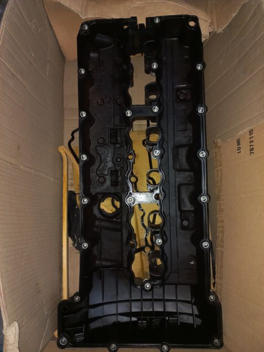 Клапанная крышка bmw e60 530