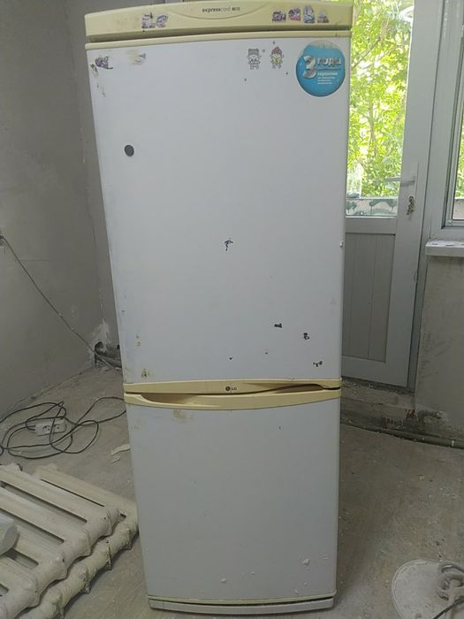 Продам холодильник срочно