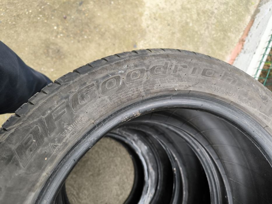 Летни гуми goodrich 235/50/17 DOT 21г