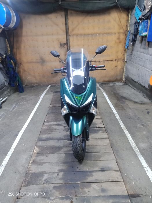 Продам макси-скутер