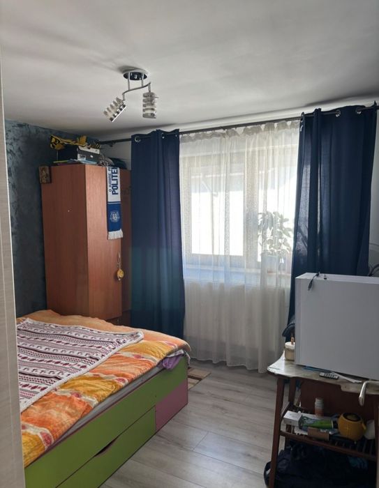 Casă tip duplex , 4 dormitoare.